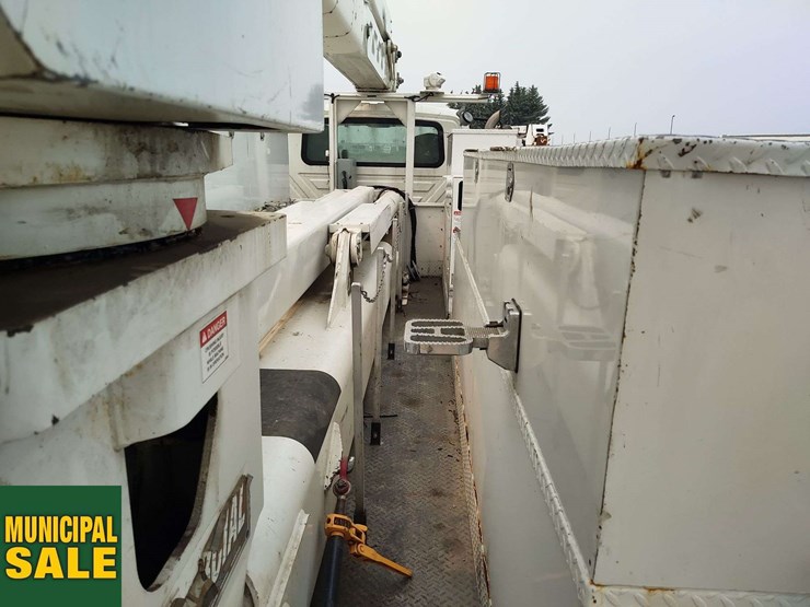 international-workstar-7400-image-30