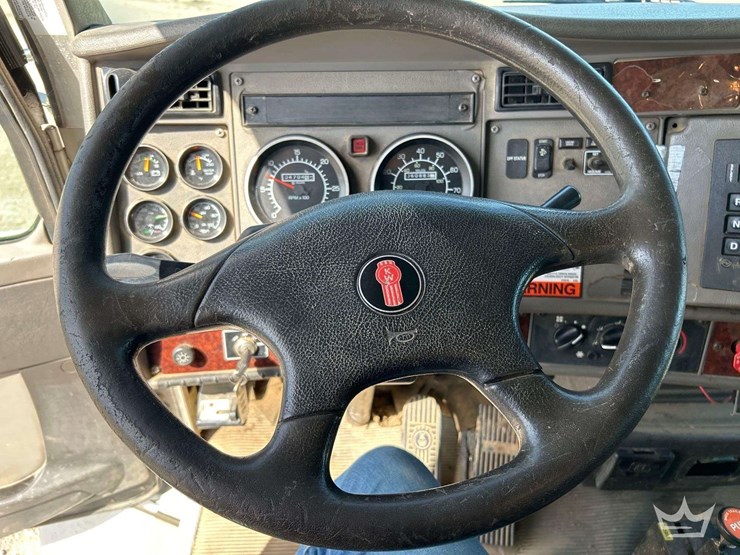 2009-kenworth-t300-s/a-dump-truck-image-17