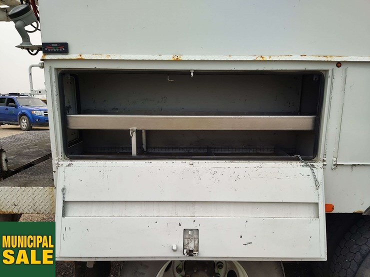 international-workstar-7400-image-35