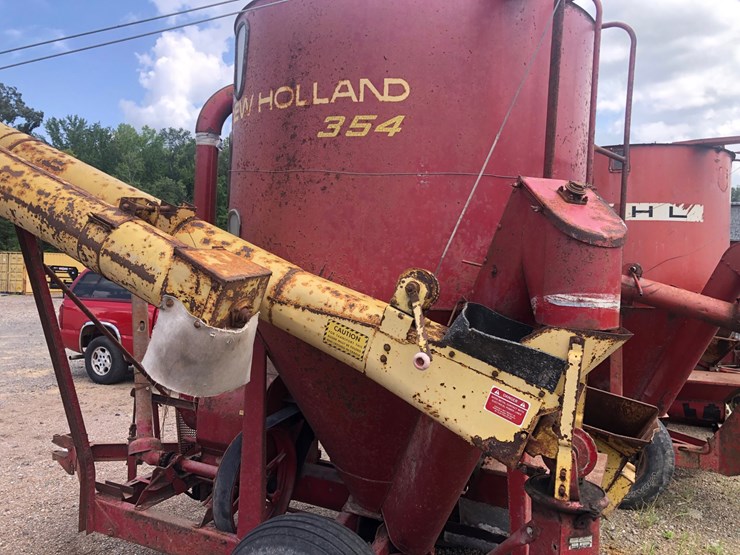 new-holland-354-image-5