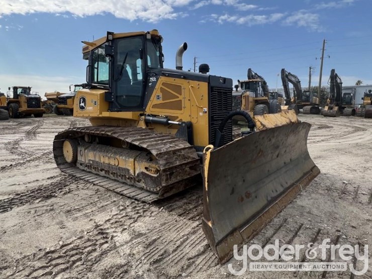 2023-deere-750l-image-5