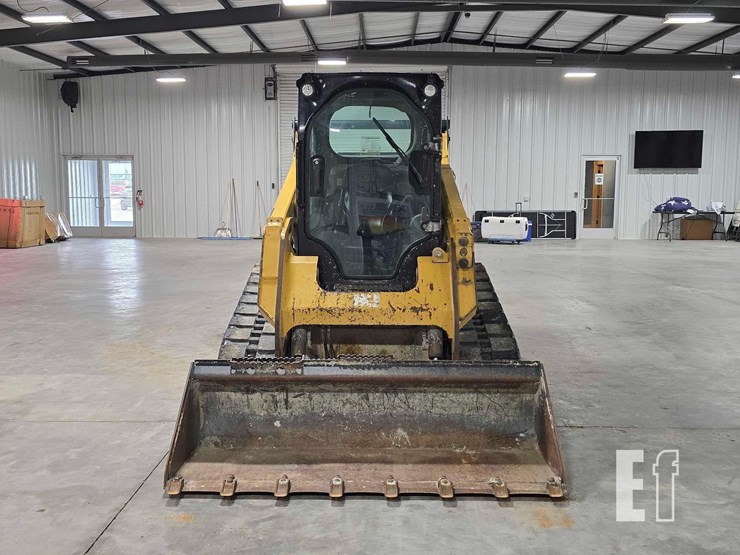 2015-caterpillar-259d-image-7