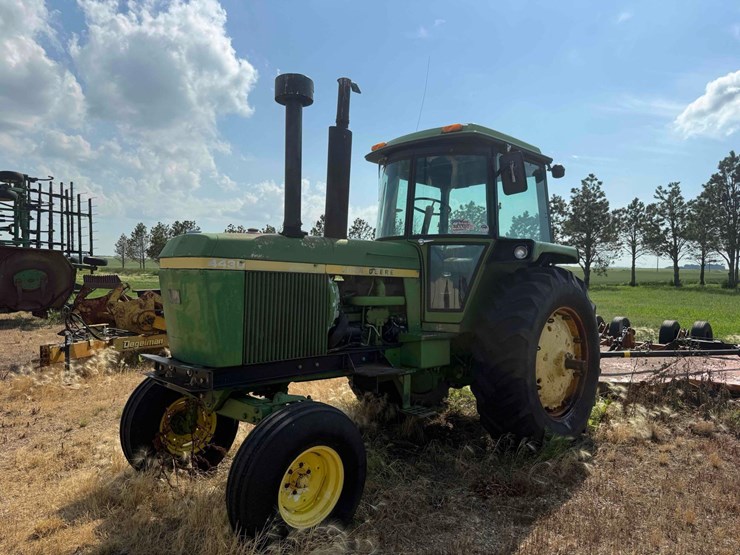 john-deere-4430-image-2
