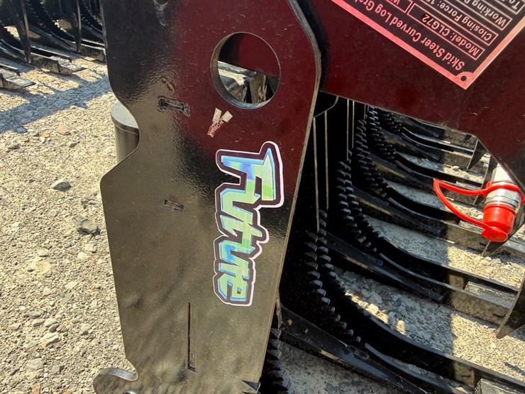 #2031-•-unused-future-clg72-skid-steer-curved-log-grabber-chxmq2605137-inv#48872-image-6