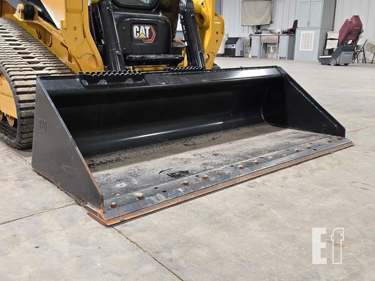 2025-caterpillar-255-image-10
