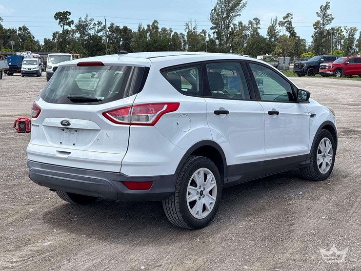 2016-ford-escape-image-3