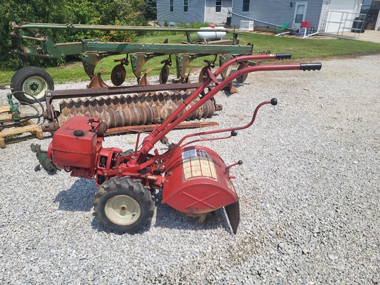 troy-bilt-horse-rear-tiller-image-2