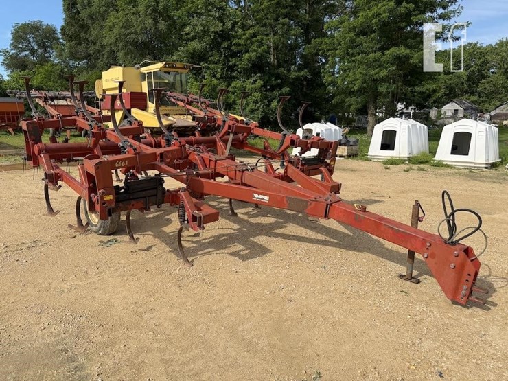 white-field-cultivator-image-1