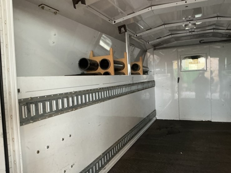 2013-chevrolet-express-3500-image-10
