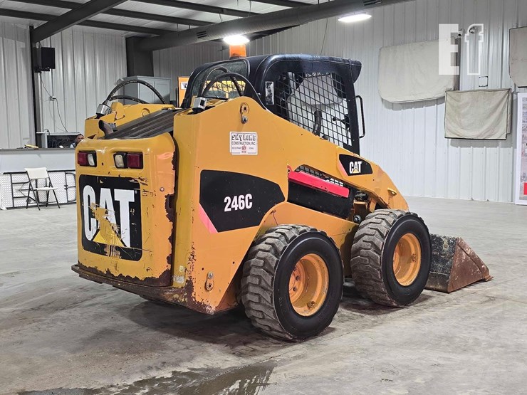 2011-caterpillar-246c-image-3