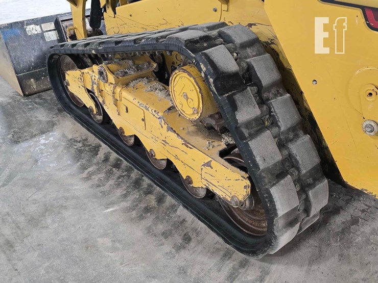 2021-caterpillar-259d3-image-32