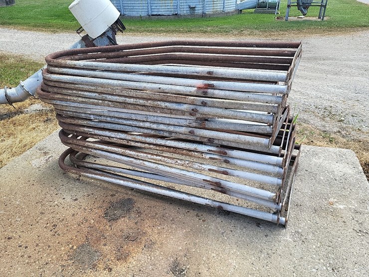 (20)-freestalls-w/(4)-pipe---tag-#1247-image-1