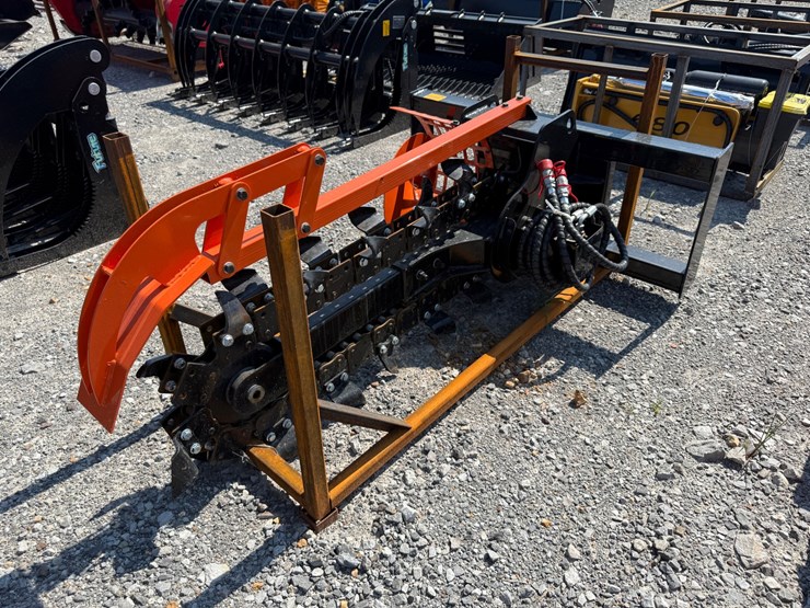 #2023-•-unused-future-d39-skid-steer-trencher-f-dkgj251295-inv#48941-image-3