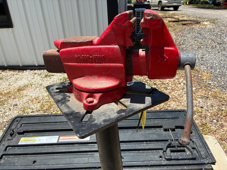 #20264-•-craftsman-vise-image-2