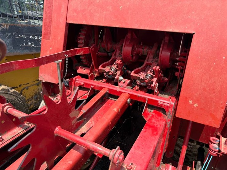 new-holland-bc5070-image-7