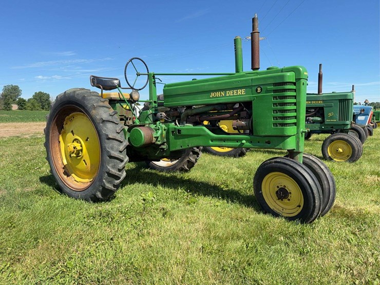 john-deere-model-b-image-1