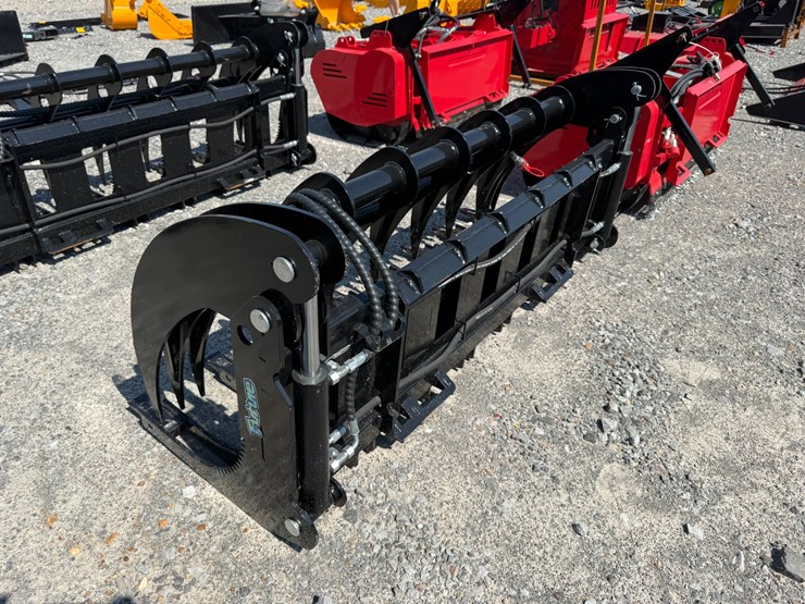 #2030-•-unused-future-clg72-72"-skid-steer-curbed-log-grabber-inv#48889-image-2