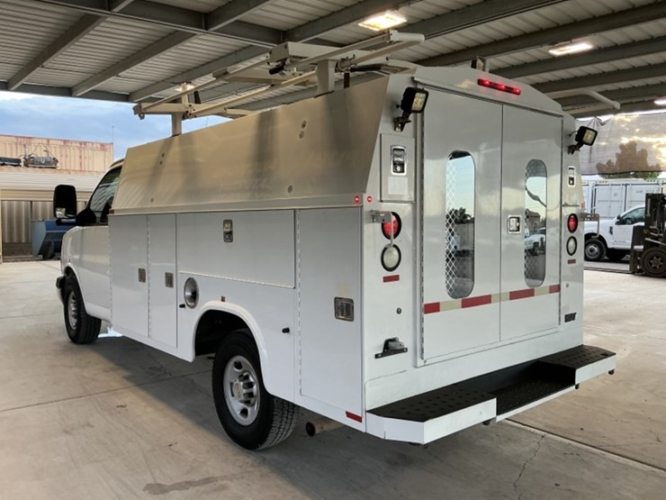 2013-chevrolet-express-3500-image-5