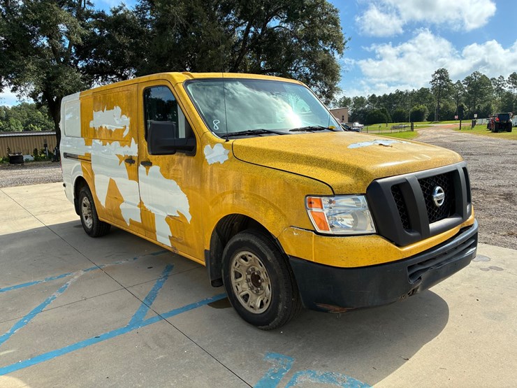 2020-nissan-nv2500-image-3