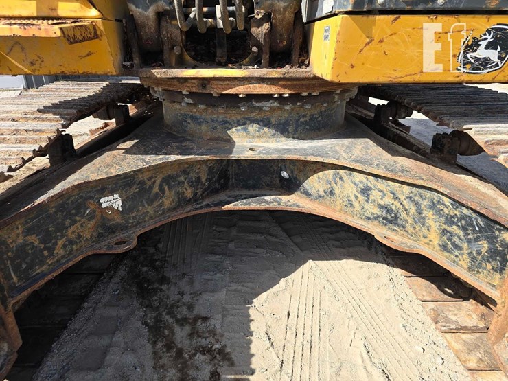 2016-deere-180g-lc-image-26