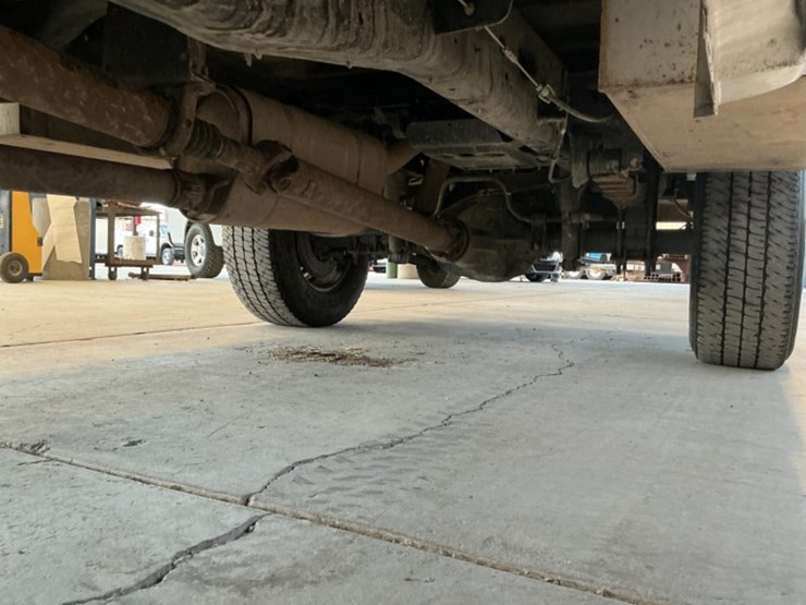 2012-ford-f350-image-28