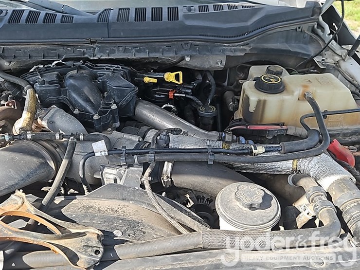 2017-ford-f350-image-18
