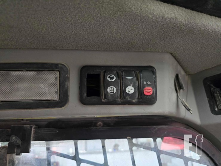 2018-caterpillar-289d-image-19
