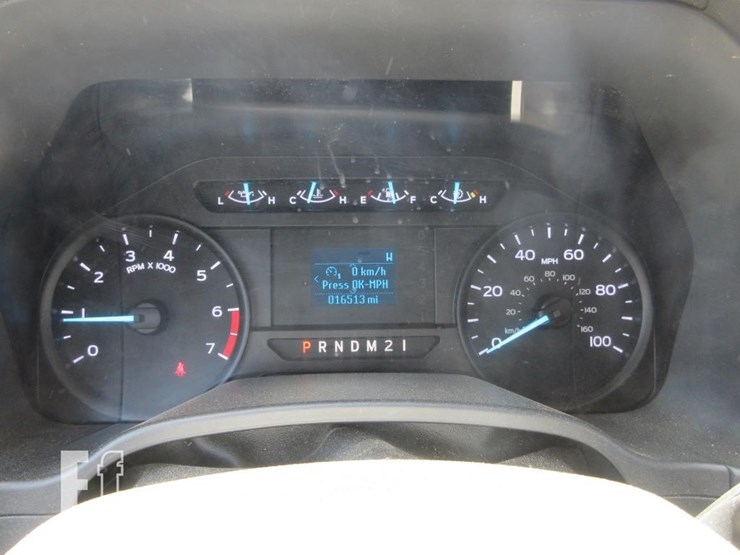 2019-ford-f350-xl-image-10