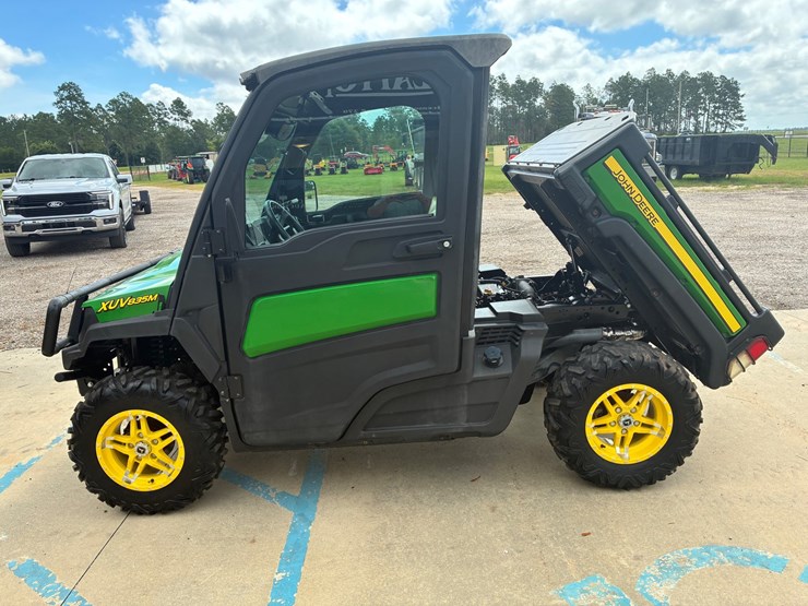 john-deere-gator-image-10