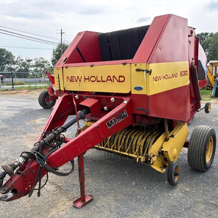 NEW HOLLAND 630