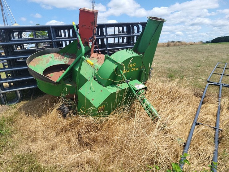 john-deere-150-forage-blower-w/gandy-dry-applicator-image-3