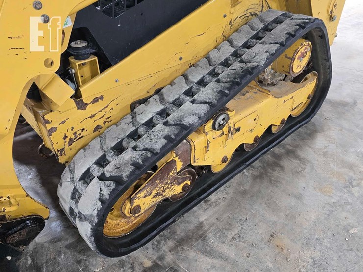 2022-caterpillar-259d3-image-31
