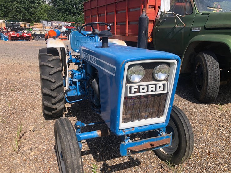 ford-tractor-image-3
