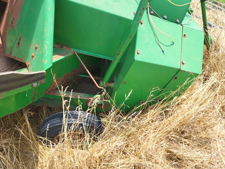 john-deere-150-forage-blower-w/gandy-dry-applicator-image-9