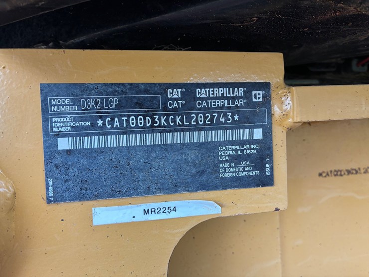 2014-caterpillar-d3k2-lgp-image-20