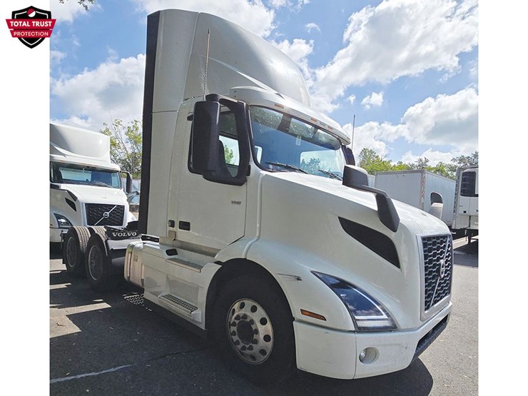 2022-volvo-vnr300-image-1