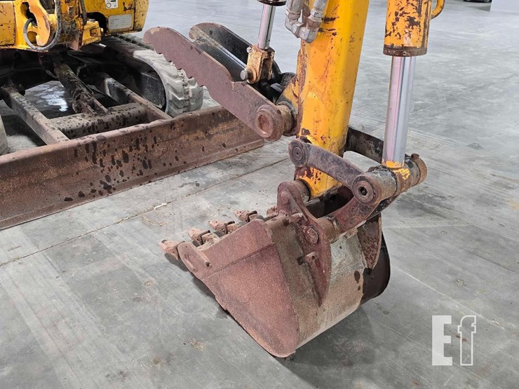 jcb-8032-image-12