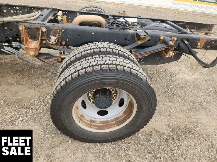 2019-ford-f550-image-11