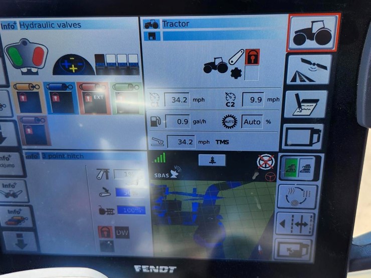 2020-fendt-vario-828-tractor-image-6
