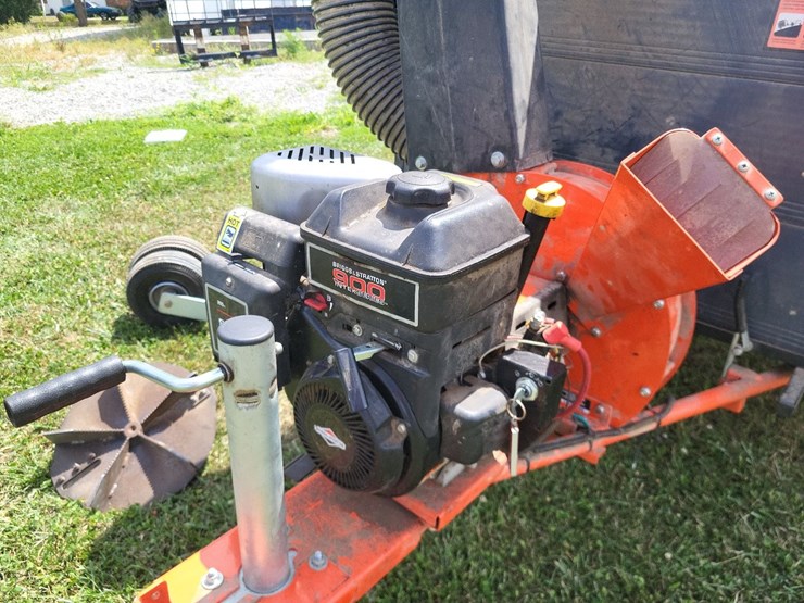 2018-dr-leaf--and-lawn-vacuum-w/chipper---nice-image-11