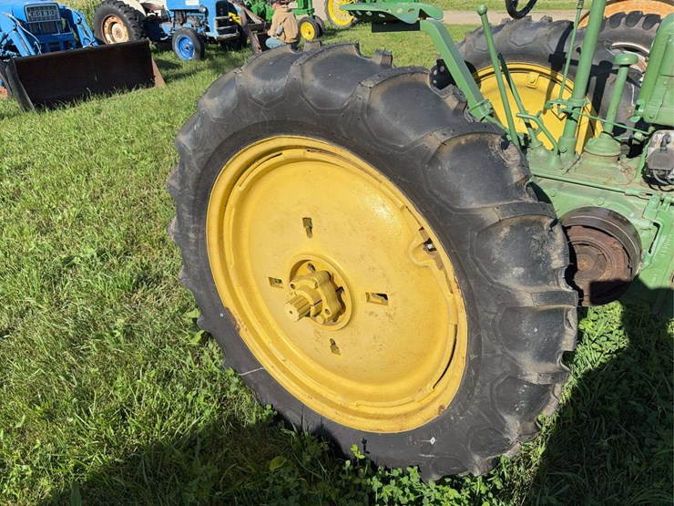 john-deere-model-b-image-13
