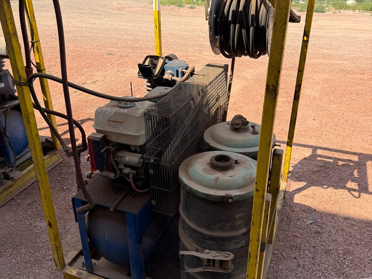 4.6’-x-4.6’-quincy-mod-g213h30hcb-compressor-skidded-w/-(2)-bbls-of-certified-grease-image-4