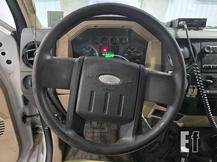 2009-ford-f550-image-13