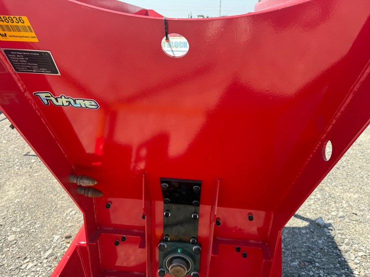 #2040-•-unused-future-skid-steer-block-crusher-ssj260319-inv#48936-image-7
