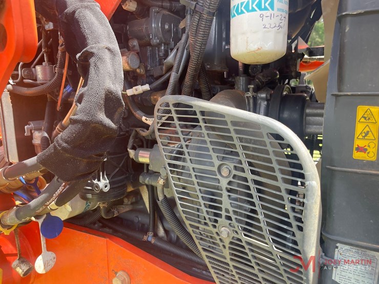kubota-la1353-image-16