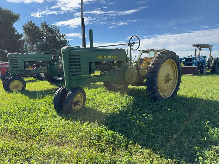 john-deere-model-b-image-1