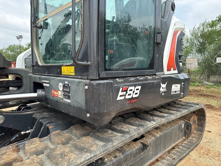 2023-bobcat-e88-image-68