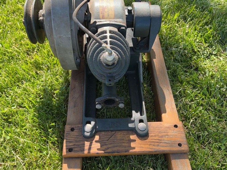 (2)-maytag-engines-image-3