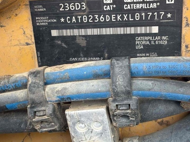 2021-caterpillar-236d3-image-25