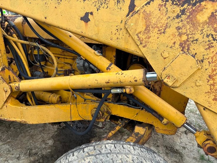 john-deere-400-image-8